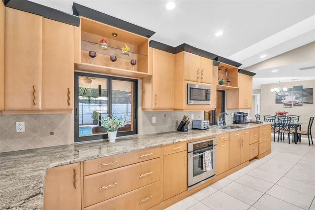 1374 VIEWTOP DRIVE, Clearwater, FL 33764