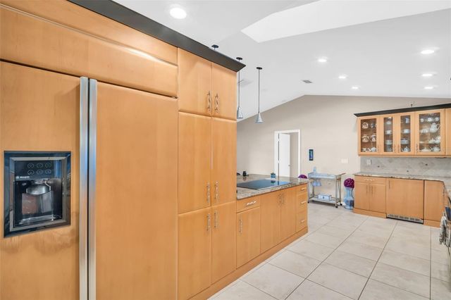 1374 VIEWTOP DRIVE, Clearwater, FL 33764
