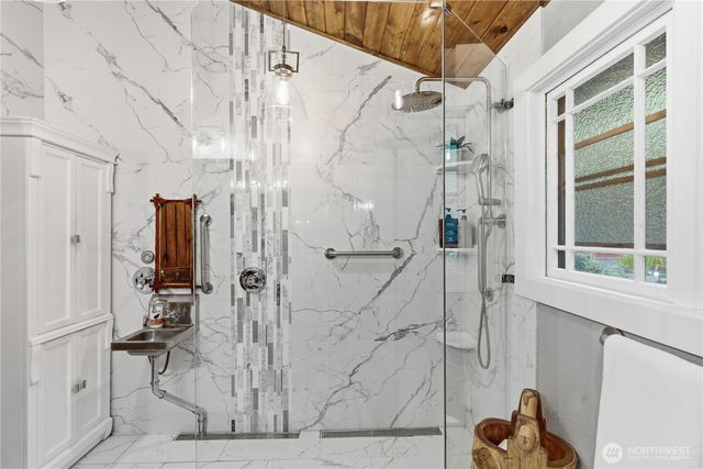 6017 64th Street W, University Place, WA 98467