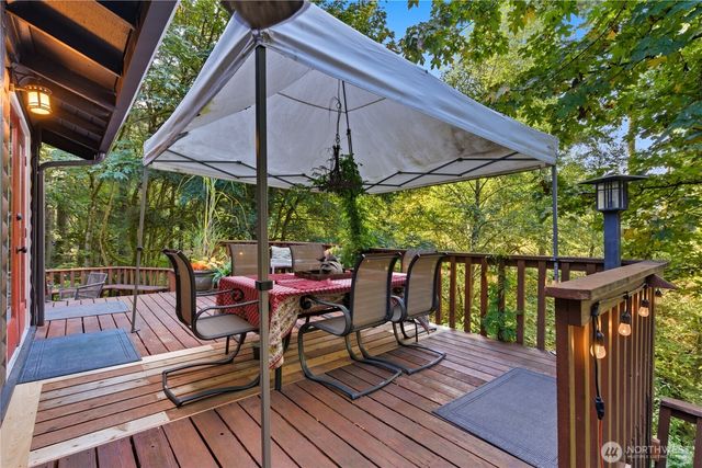 6017 64th Street W, University Place, WA 98467