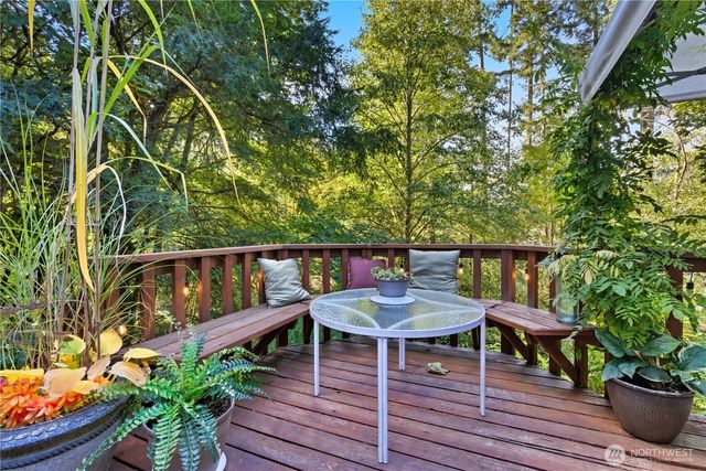 6017 64th Street W, University Place, WA 98467