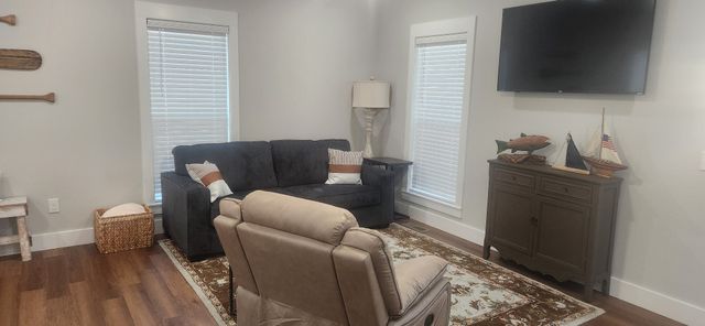 142 Beechview Dr, Clifton, TN 38425