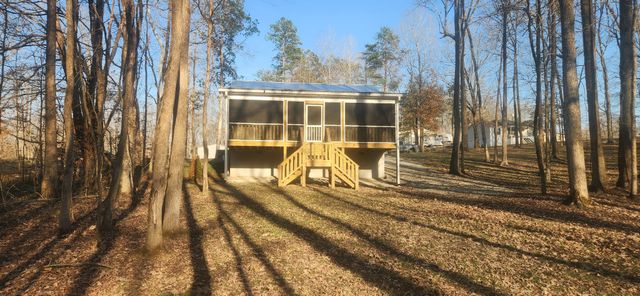 142 Beechview Dr, Clifton, TN 38425