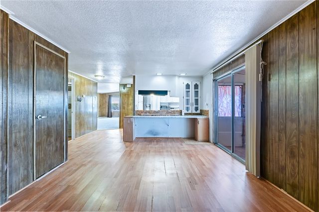 3475 N Adobe Road, Golden Valley, AZ 86413