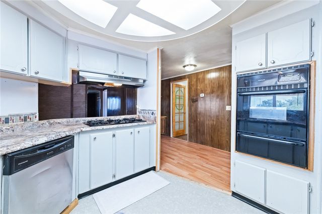 3475 N Adobe Road, Golden Valley, AZ 86413