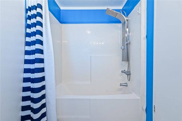 3475 N Adobe Road, Golden Valley, AZ 86413