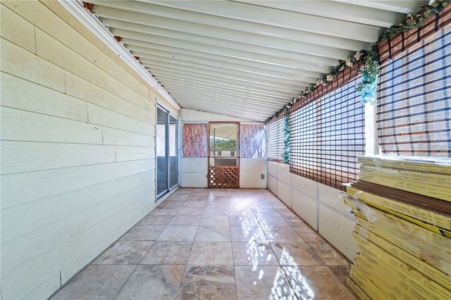 3475 N Adobe Road, Golden Valley, AZ 86413