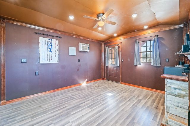 3475 N Adobe Road, Golden Valley, AZ 86413