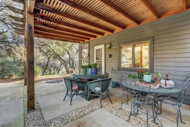 2790 Black Oak Rd, Auburn, CA 95602