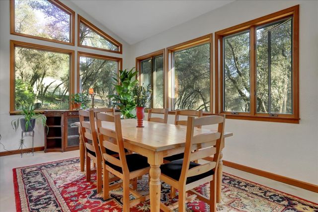 2790 Black Oak Rd, Auburn, CA 95602