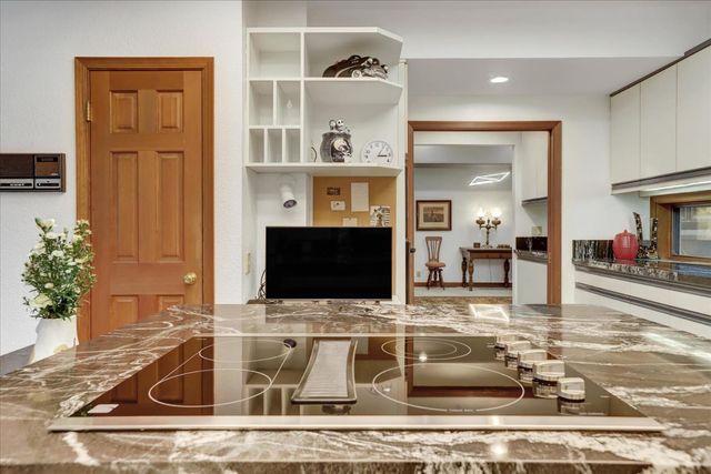 2790 Black Oak Rd, Auburn, CA 95602