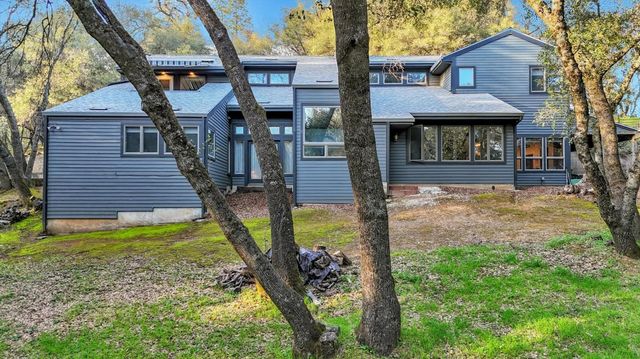 2790 Black Oak Rd, Auburn, CA 95602