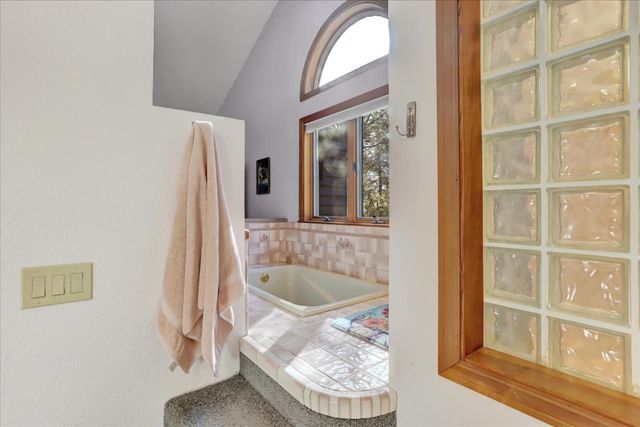 2790 Black Oak Rd, Auburn, CA 95602