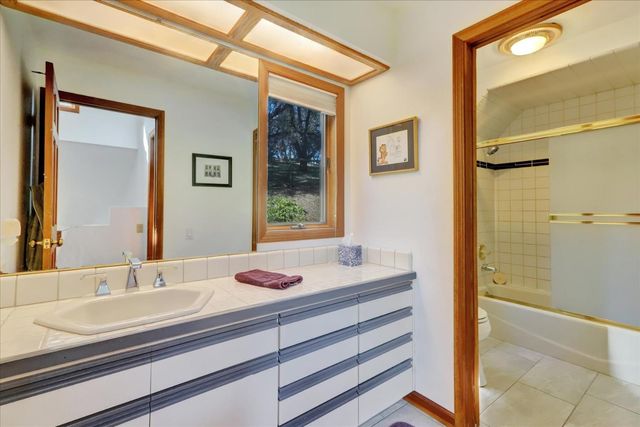 2790 Black Oak Rd, Auburn, CA 95602