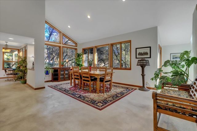 2790 Black Oak Rd, Auburn, CA 95602