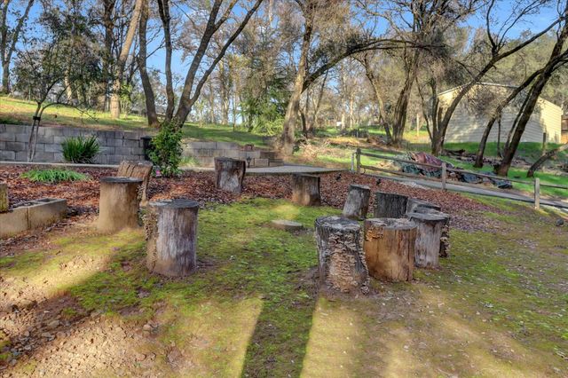 2790 Black Oak Rd, Auburn, CA 95602