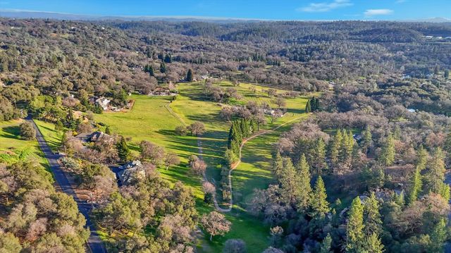 2790 Black Oak Rd, Auburn, CA 95602