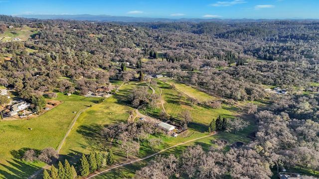 2790 Black Oak Rd, Auburn, CA 95602