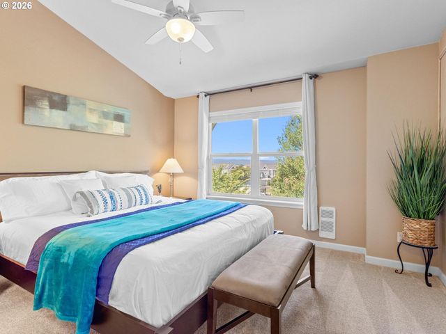 1520 Se CUTTER Ln, Vancouver, WA 98661