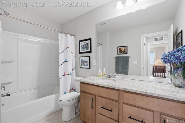 6111 Kingsley Court, Independence Charter Township, MI 48346