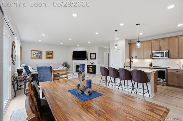 6111 Kingsley Court, Independence Charter Township, MI 48346