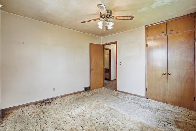 2530 Cody Street, Bettendorf, IA 52722
