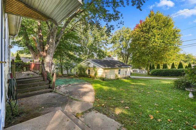 2530 Cody Street, Bettendorf, IA 52722