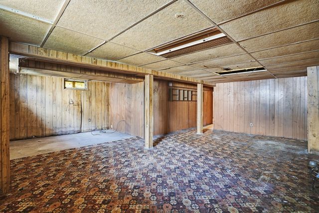 2530 Cody Street, Bettendorf, IA 52722