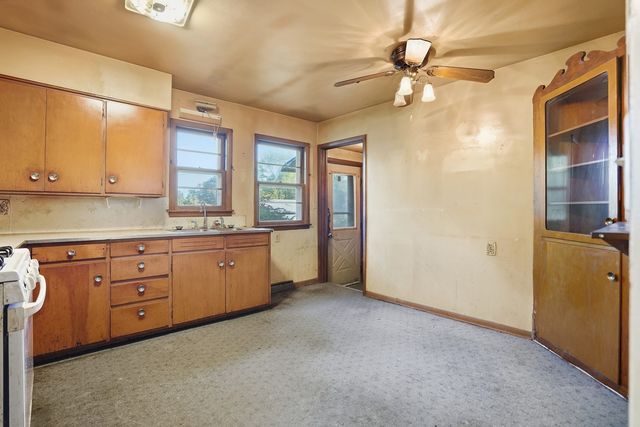 2530 Cody Street, Bettendorf, IA 52722