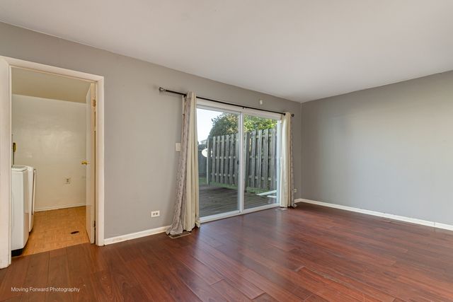 1201 S Williamsburg Road, Country Club Hills, IL 60478