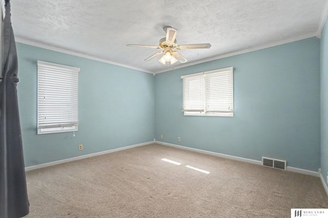 1324 Holling Drive, Omaha, NE 68144