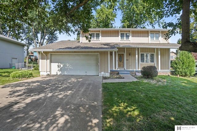 1324 Holling Drive, Omaha, NE 68144