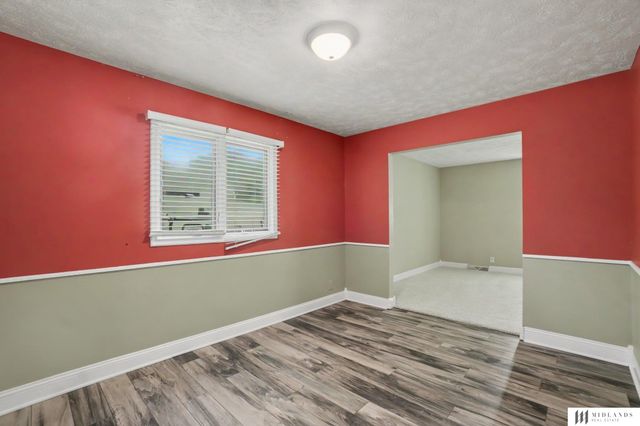1324 Holling Drive, Omaha, NE 68144