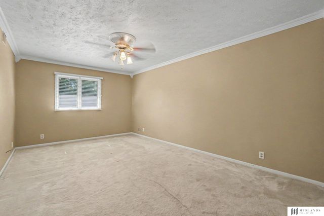 1324 Holling Drive, Omaha, NE 68144
