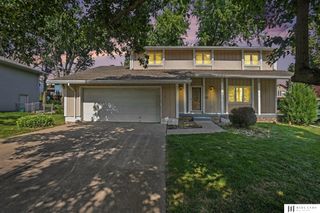 1324 Holling Drive, Omaha, NE 68144