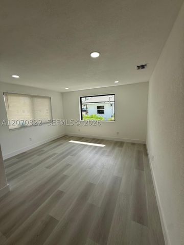 2944 NW 61st St, Miami, FL 33142