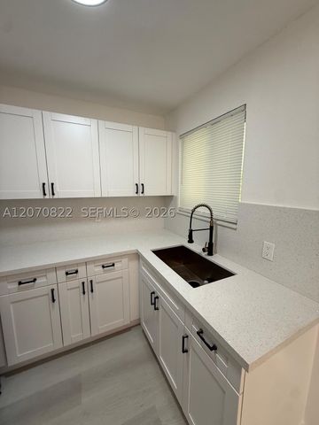2944 NW 61st St, Miami, FL 33142