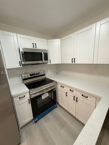 2944 NW 61st St, Miami, FL 33142
