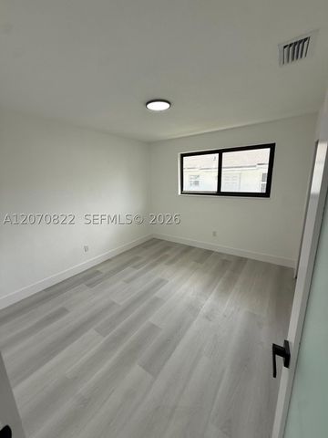 2944 NW 61st St, Miami, FL 33142
