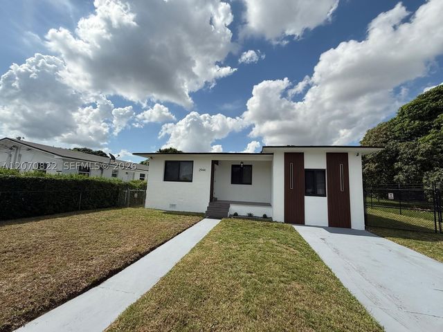 2944 NW 61st St, Miami, FL 33142