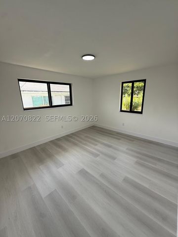 2944 NW 61st St, Miami, FL 33142