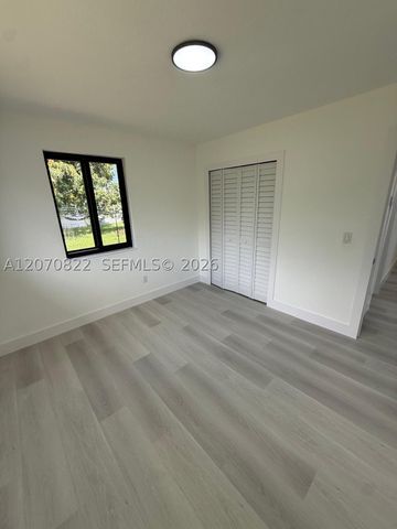 2944 NW 61st St, Miami, FL 33142