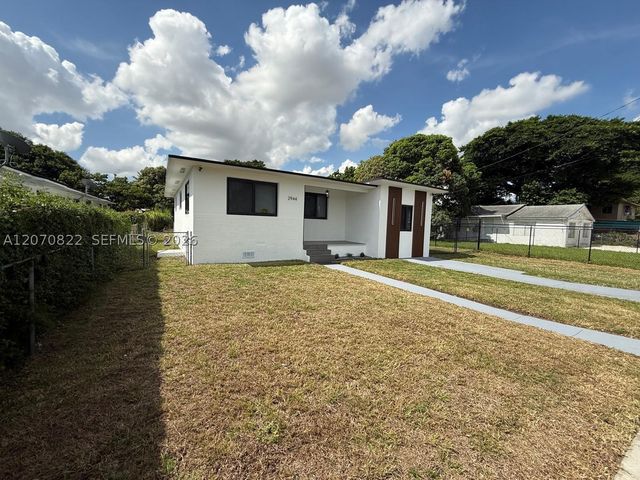 2944 NW 61st St, Miami, FL 33142
