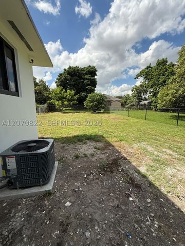 2944 NW 61st St, Miami, FL 33142