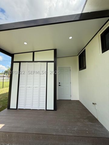 2944 NW 61st St, Miami, FL 33142