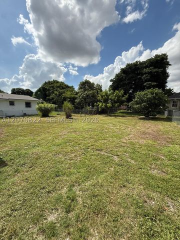 2944 NW 61st St, Miami, FL 33142