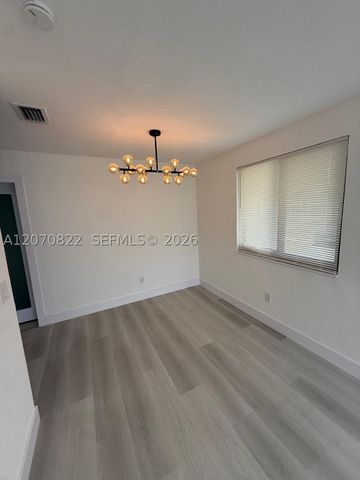 2944 NW 61st St, Miami, FL 33142