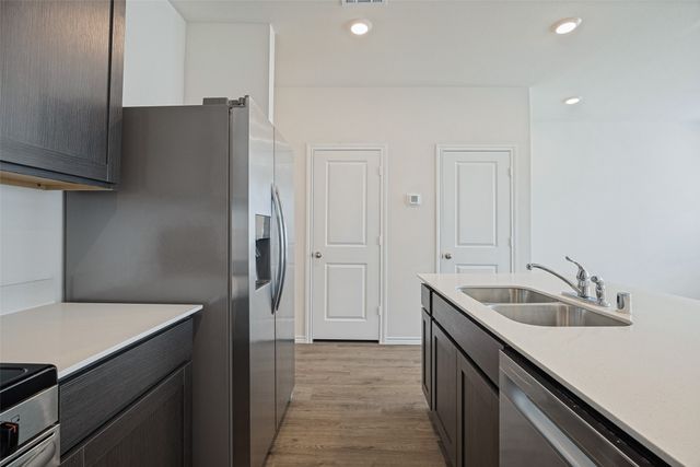 209 Tall Cedar Way, Princeton, TX 75407