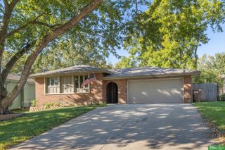 12014 N 156th Avenue, Bennington, NE 68007