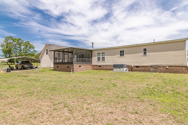 1597 Sexton Gin Road, Starr, SC 29684